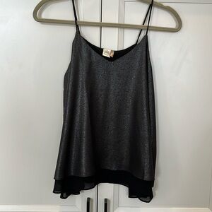PAPER CRANE | shimmer flowy tank, size small